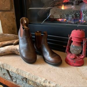Blundstone 550 Leather Boots in Walnut Brown